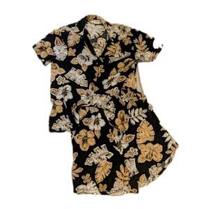 Vintage Ship n Shore Blouse And Short Hawaiian Resort Wear Set